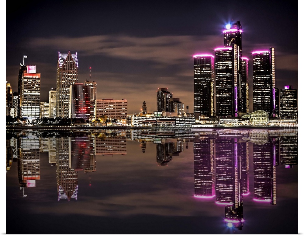 The Detroit skyline as seen from Windsor at night.