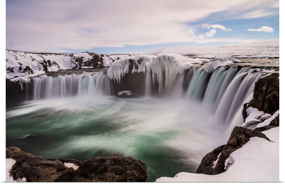 The Godafoss (Icelandic: waterfall of the gods or waterfall of the godi) is one of the most spectacular waterfalls in Icel...