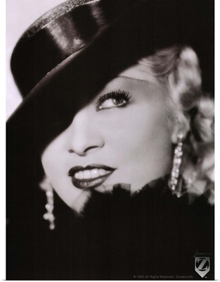 Mae West One Eye 5