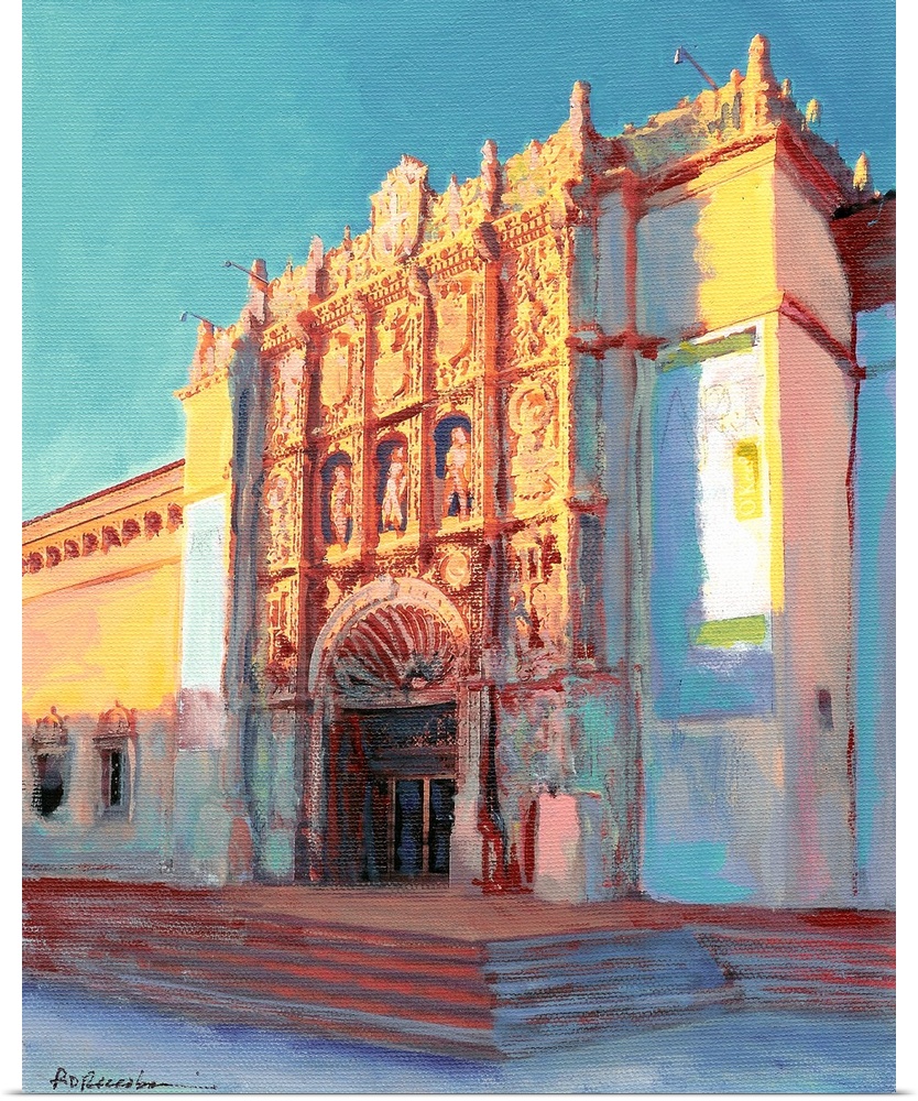The ornate San Diego Museum Of Art Building in the Plaza de Panama of Balboa Park San Diego, in the late afternoon sun. Ac...
