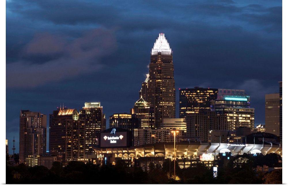 Horizontal image of the city of Charlotte, North Carolina at night.