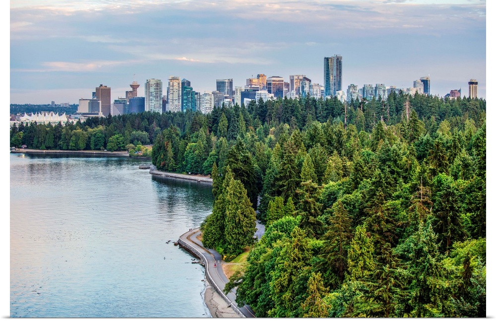 Elevated view of downtown Vancouver and Stanley Park Seawall Path in British Columbia, Canada.