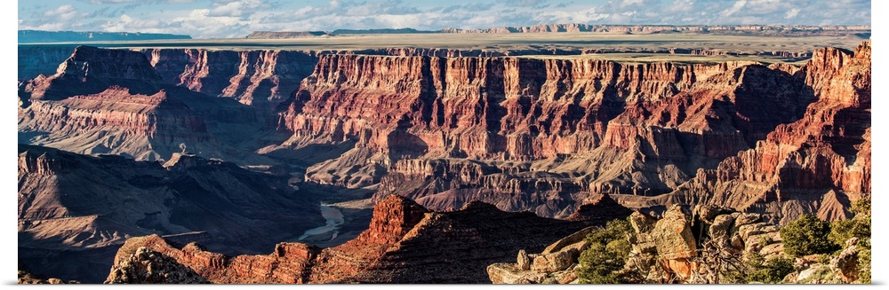 Panoramic photograph of Grand Canyon National Park.