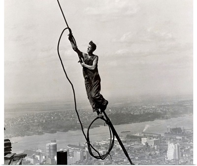Icarus, Empire State Building