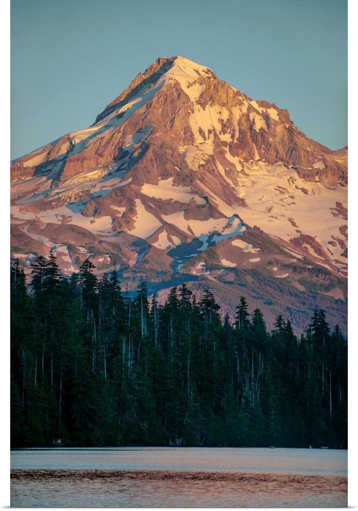Close up view of Mount Hood's mountain peak in Portland, Oregon.