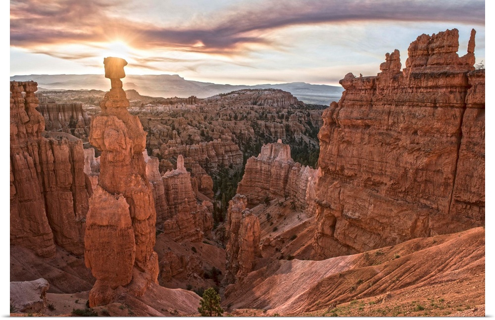 The sun on the Thor's Hammer rock formation among the hoodoos in Bryce Canyon National Park, Utah.