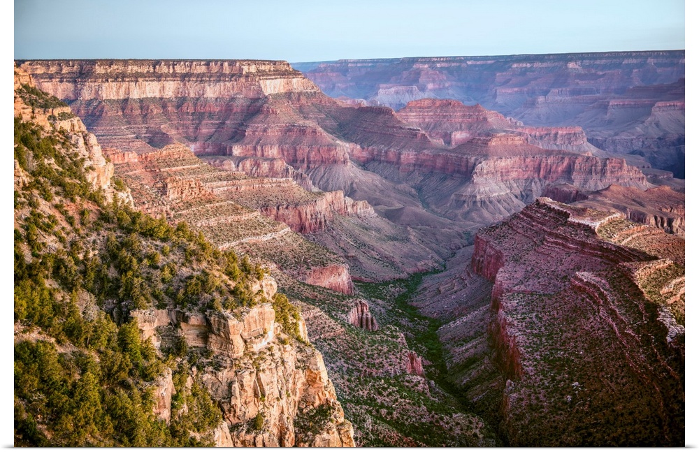 View of canyon from Grandview Point in Grand Canyon National Park, Arizona.