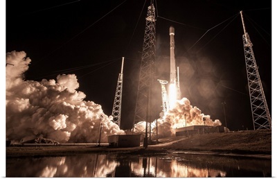 Zuma Mission, Falcon 9 Launch, Cape Canaveral Air Force Station, Florida