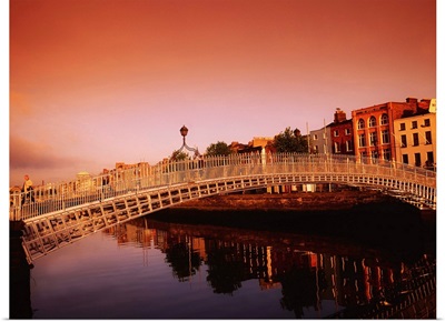 Ha'penny Bridge, River Liffey, Dublin, County Dublin, Ireland