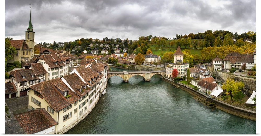Panoramic of Aare River and Untertorbrucke bridge in the Old Town (Altstadt), Bern, Canton Bern, Switzerland, Europe