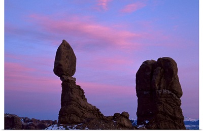 Balanced Rock at dusk, Arches National Park, Utah