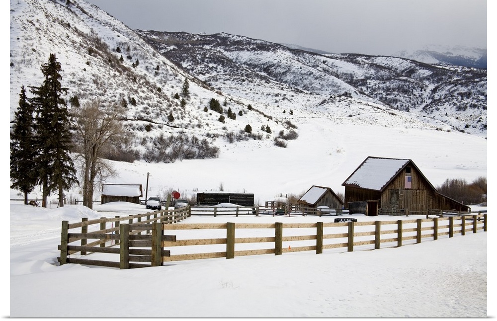 Barn near Snowmass Village, Aspen region, Rocky Mountains, Colorado