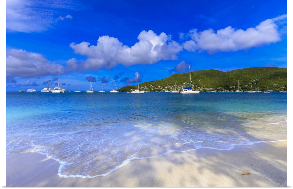 Quiet Caribbean, beach, turquoise sea, beautiful Port Elizabeth, Admiralty Bay, Bequia, The Grenadines, St. Vincent and th...