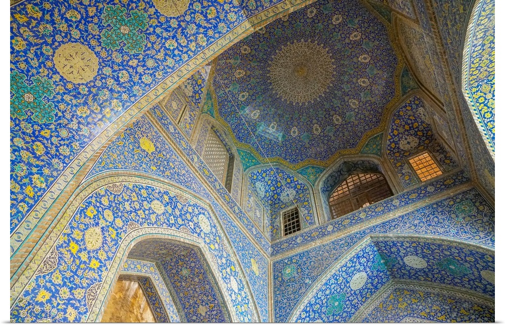 Ceiling of entrance portal in Isfahan blue, Imam Mosque, UNESCO World Heritage Site, Isfahan, Iran, Middle East