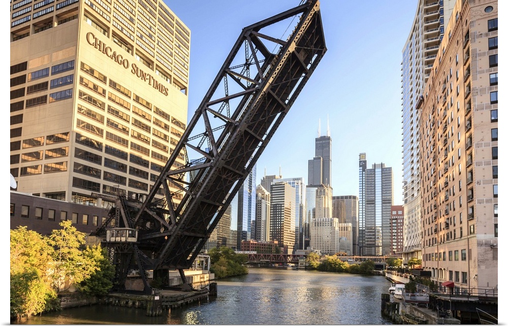 Chicago River and towers of the West Loop area, Willis Tower, Chicago, Illinois