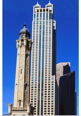 Chicago Water Tower, behind is 900 North Michigan, Chicago, Illinois, USA