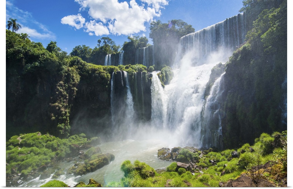 Foz de Iguazu (Iguacu Falls), Iguazu National Park, UNESCO World Heritage Site, Argentina, South America.