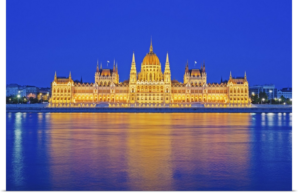 Hungarian Parliament Building, Banks of the Danube, UNESCO World Heritage Site, Budapest, Hungary, Europe.