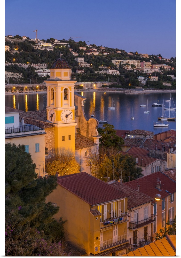 Illuminated Saint-Michel Church at dusk, Villefranche sur Mer, Alpes Maritimes, Cote d'Azur, French Riviera, Provence, Fra...