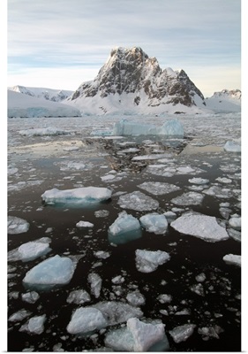 Lemaire Channel, Antarctica, Polar Regions