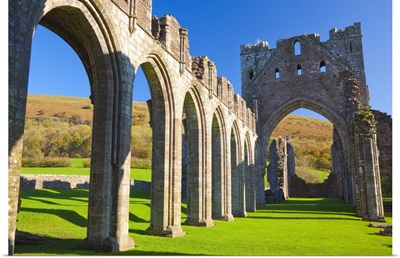Llanthony Priory, Brecon Beacons, Wales, UK