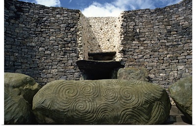 Newgrange, County Meath, Leinster, Republic of Ireland, Europe