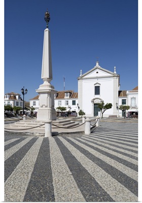 Obelisk in the Praca do Marques de Pombal, Vila Real de Santo Antonio, Algarve, Portugal