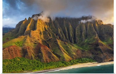 Pali Sea Cliffs On The Kalaulau Trail, Napali Coast State Park, Kauai Island, Hawaii