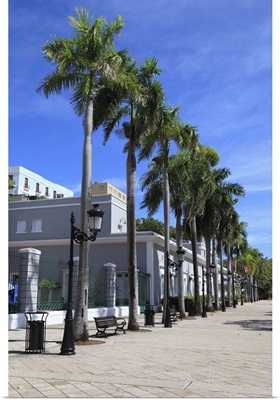 Paseo de la Princes, Old San Juan, San Juan, Puerto Rico, West Indies, Caribbean