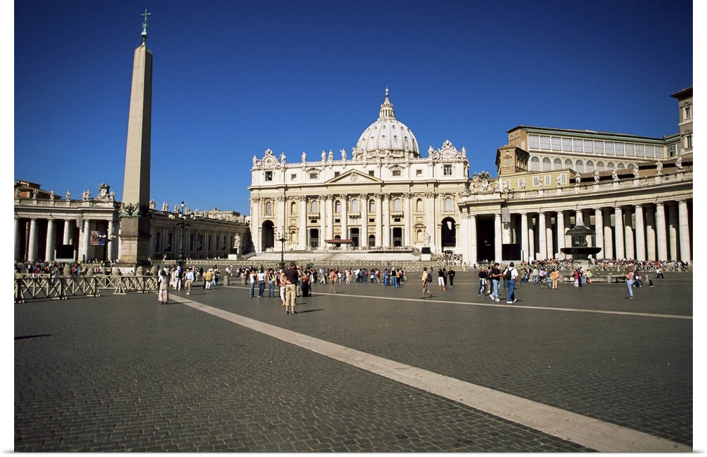 Piazza San Pietro, view to St. Peter's Basilica, Vatican City, Rome, Lazio, Italy
