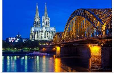 Rhine bridge and Cathedral of Cologne, North Rhine-Westphalia, Germany