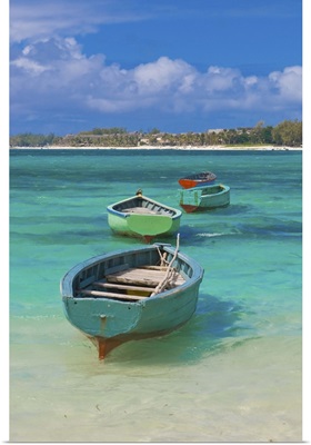 Small fishing boats in the turquoise sea, Mauritius, Indian Ocean, Africa