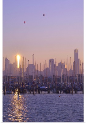 St. Kilda Harbour and Melbourne skyline, Melbourne, Victoria, Australia, Pacific