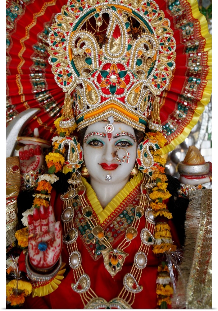 Statue of the Hindu goddess Durga, Goverdan, Uttar Pradesh, India, Asia.