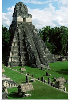 Temple of the Great Jaguar in the Grand Plaza, Mayan ruins, Tikal, Peten, Guatemala