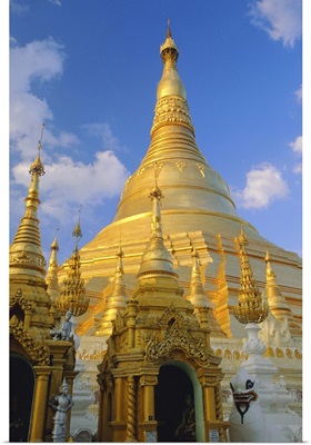 The great golden stupa, Shwedagon Paya, Myanmar (Burma)