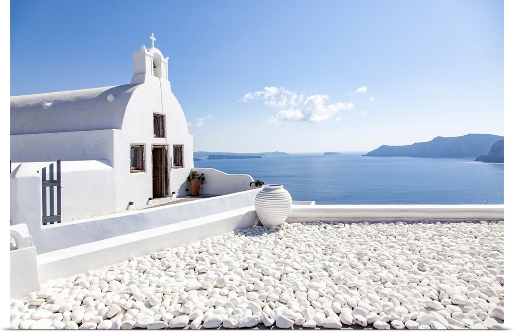 Traditional Greek architecture in Oia, Santorini (Thira), Cyclades, Greek Islands, Greece, Europe