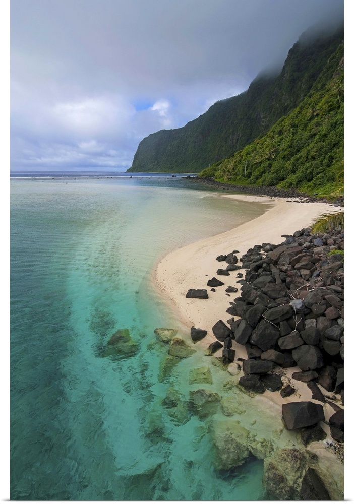 Turquoise water and white sand beach on Ofu Island, American Samoa