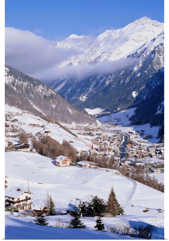 Valley above town of Solden in the Austrian Alps, Tirol (Tyrol), Austria
