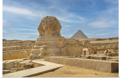 View Of The Sphinx At The Pyramids Of Giza On A Sunny Day, Giza, Cairo, Egypt, Africa