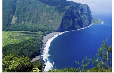 View of Waipio Valley, Island of Hawaii (Big Island), Hawaii