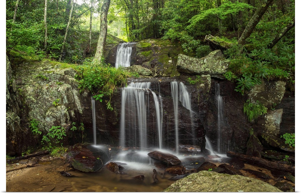 Waterfall, Blue Ridge Mountains, North Carolina, United States of America, North America
