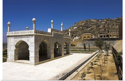 White marble mosque built by Shah Jahan, Gardens of Babur, Kabul, Afghanistan