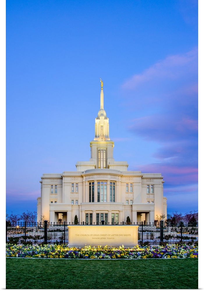 The Payson Utah Temple was dedicated in October 2011 by Dallin H. Oaks and again in 2015 by Henry B. Eyring. The Payson Te...