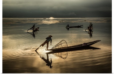 Inle Lake fisherman at sunrise