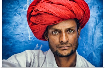 Man with red turban in the Blue City of Jodhpur, India