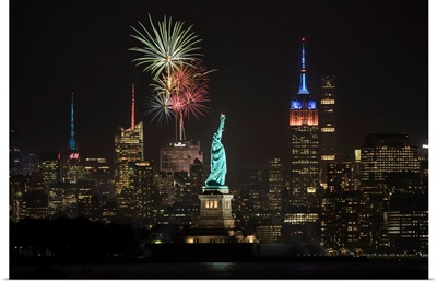 Stature of Liberty, Empire State Building and fireworks in NYC