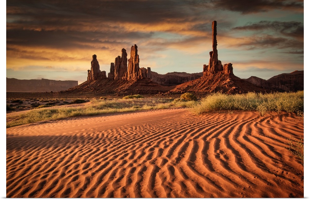 Sunrise over Totem Pole in Monument Valley.