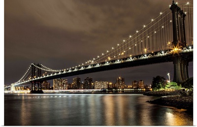 The Manhattan Bridge in NYC after dark