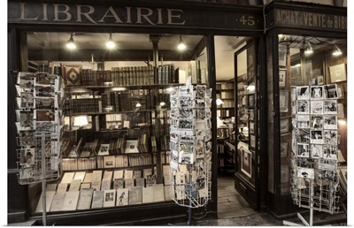Vintage book store in Paris, France